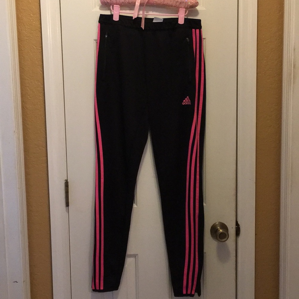 Adidas Cropped Pant 🦄
